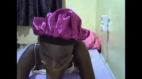 Snapshot of gorgeous_maya1 chatting on 05.12.26 gorgeous_maya1 online show from 05.12.26
