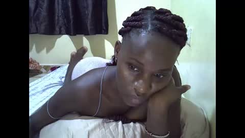 Snapshot of gorgeous_maya1 chatting on 05.19.26 gorgeous_maya1 online show from 05.19.26