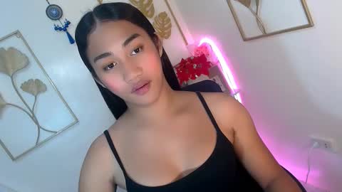 gorgeous_niicole online show from 11.04.25