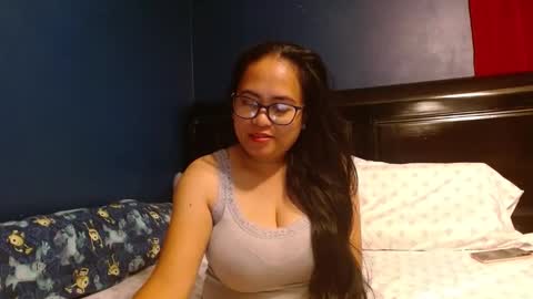 gorgeouslyn09 online show from 11.12.25