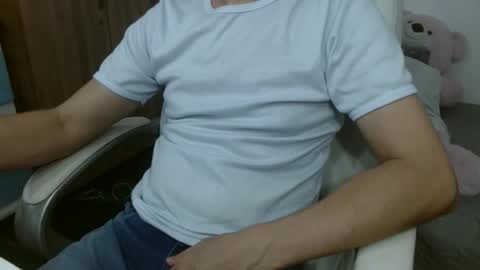 Snapshot of goten7 chatting on 04.09.26 Andres online show from 04.09.26