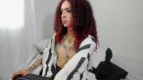 Snapshot of goth_ru chatting on 12.12.24 Russ online show from 12.12.24