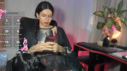 Snapshot of goth_ru chatting on 06.25.26 Russ online show from 06.25.26
