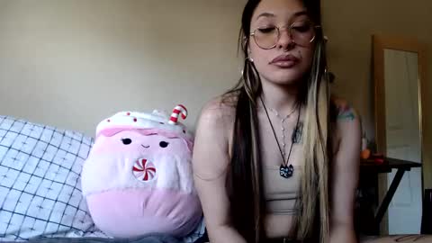Snapshot of gothbaby305 chatting on 02.06.25 gothbaby305 online show from 02.06.25