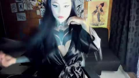 Snapshot of gothic9goddes chatting on 12.23.24 GG online show from 12.23.24