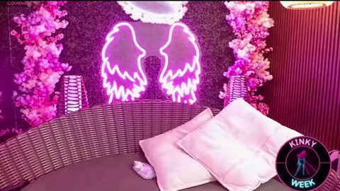 Meredith Alessandra online show from 01.17.25