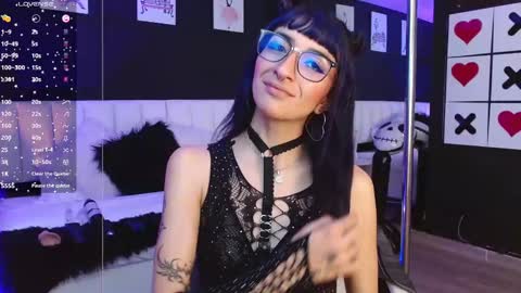 Meredith Alessandra online show from 02.18.25