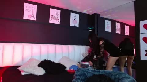 Meredith Alessandra online show from 05.20.26