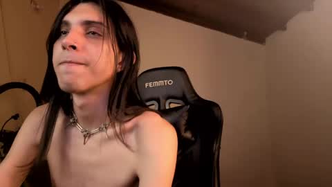 Snapshot of gowther__ chatting on 05.23.26 angelito tu novio online show from 05.23.26