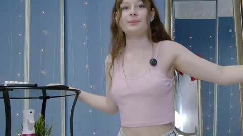 Snapshot of grace_agnes chatting on 04.17.26 Grace online show from 04.17.26