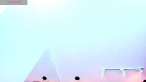 Snapshot of grace_daviss chatting on 10.02.25  GRACE online show from 10.02.25