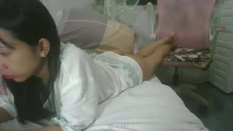 Snapshot of grace_dear chatting on 02.22.26 luckygirl online show from 02.22.26