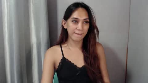 Snapshot of grace_for_youuu chatting on 04.28.26 HoneyGrace online show from 04.28.26