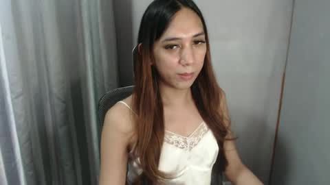 Snapshot of grace_for_youuu chatting on 06.19.26 HoneyGrace online show from 06.19.26