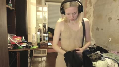 Snapshot of graylovescookies chatting on 12.21.24 graylovescookies online show from 12.21.24