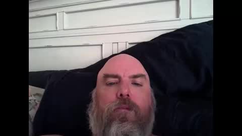 Snapshot of graymosquito chatting on 10.27.25 graymosquito online show from 10.27.25