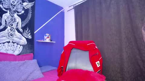 Snapshot of greeicy_love2 chatting on 02.14.25 greeicy_love2 online show from 02.14.25