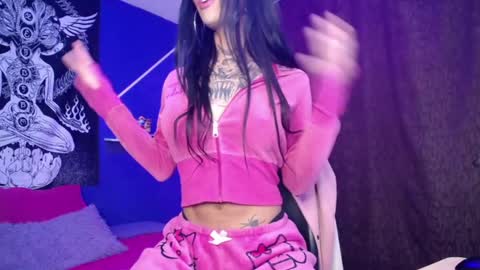 Snapshot of greeicy_love2 chatting on 03.05.25 greeicy_love2 online show from 03.05.25