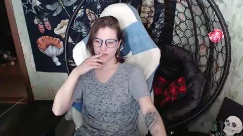 Snapshot of greenwitch9 chatting on 03.20.26 Lina online show from 03.20.26