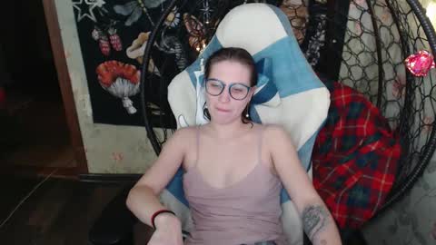 Snapshot of greenwitch9 chatting on 03.29.26 Lina online show from 03.29.26