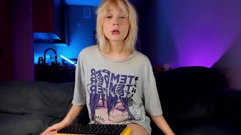 Greg-independent model online show from 01.14.25