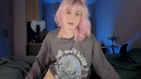 Greg-independent model online show from 04.14.26