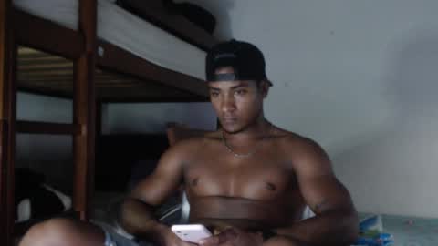 Snapshot of gregory_x chatting on 02.08.25 Gregory max online show from 02.08.25