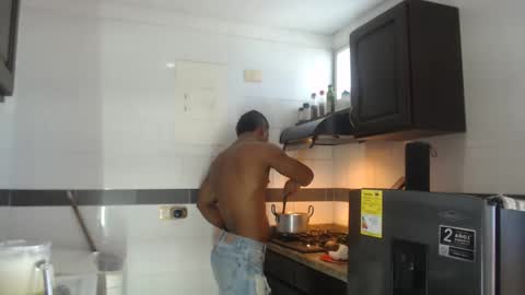 Snapshot of gregory_x chatting on 09.17.25 Gregory max online show from 09.17.25