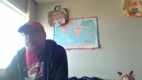 Snapshot of gregrev chatting on 05.04.26 gregrev online show from 05.04.26