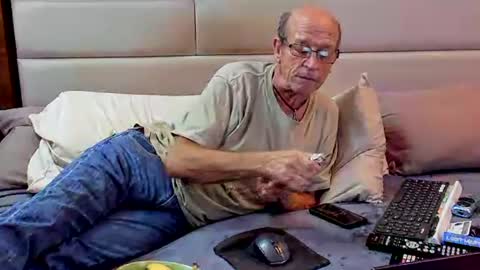 Grey.  If viewing your cam I am more likely to stay if you show your face. online show from 02.19.25