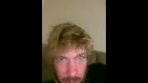 Snapshot of greyvan96 chatting on 10.11.25 Perfectlyaveragesavage online show from 10.11.25