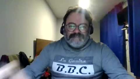 Snapshot of griegozorbatos chatting on 06.04.26 griegozorbatos online show from 06.04.26