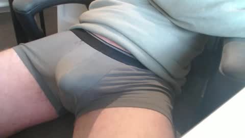 Snapshot of griesie chatting on 10.13.25 Griesie online show from 10.13.25