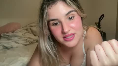 Snapshot of grrlgod chatting on 01.23.25 grrlgod online show from 01.23.25