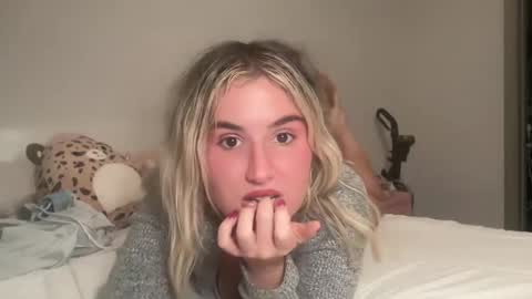 grrlgod online show from 02.17.25