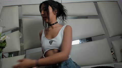 Snapshot of grupojade chatting on 02.07.25 grupojade online show from 02.07.25