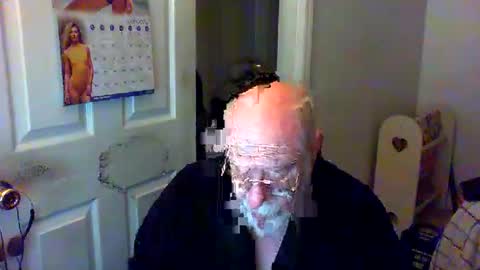 Snapshot of gtnolder60 chatting on 01.02.25 Gary online show from 01.02.25