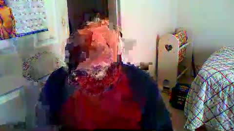 Snapshot of gtnolder60 chatting on 01.04.25 Gary online show from 01.04.25