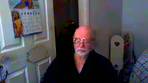 Snapshot of gtnolder60 chatting on 01.26.25 Gary online show from 01.26.25