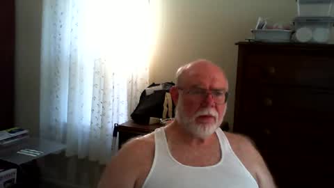 Snapshot of gtnolder60 chatting on 06.19.26 Gary online show from 06.19.26