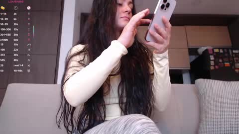 Snapshot of guccipussy1 chatting on 05.25.26 Elena online show from 05.25.26