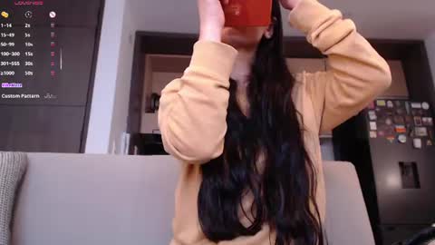 Snapshot of guccipussy1 chatting on 06.11.26 Elena online show from 06.11.26