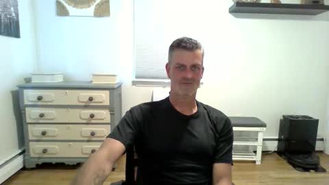 gudguy2025 online show from 06.04.26