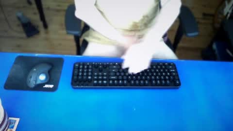 guesswhatigot2 online show from 07.18.26