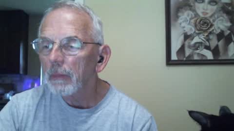 Snapshot of gulfcoast1952 chatting on 12.02.24 Roy online show from 12.02.24