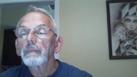 Snapshot of gulfcoast1952 chatting on 01.12.25 Roy online show from 01.12.25