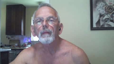 Snapshot of gulfcoast1952 chatting on 01.15.25 Roy online show from 01.15.25