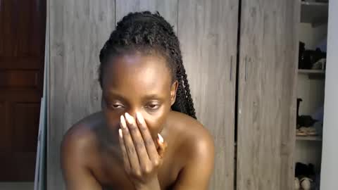 Miss Incredible online show from 12.02.24