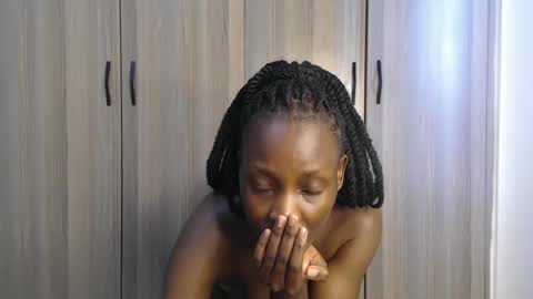 Miss Incredible online show from 10.14.25