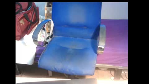 Snapshot of gusanito_enano chatting on 05.18.26 gusanito_enano online show from 05.18.26